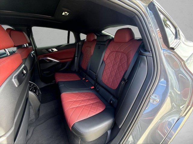 Certified 2024 BMW X6 xDrive40i w/ Premium Package AWD/4WD image 26