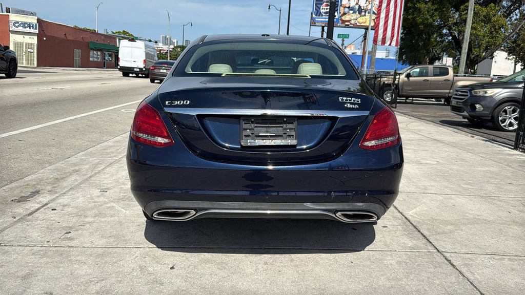 Used 2015 Mercedes-Benz C 300 4MATIC Sedan image 13