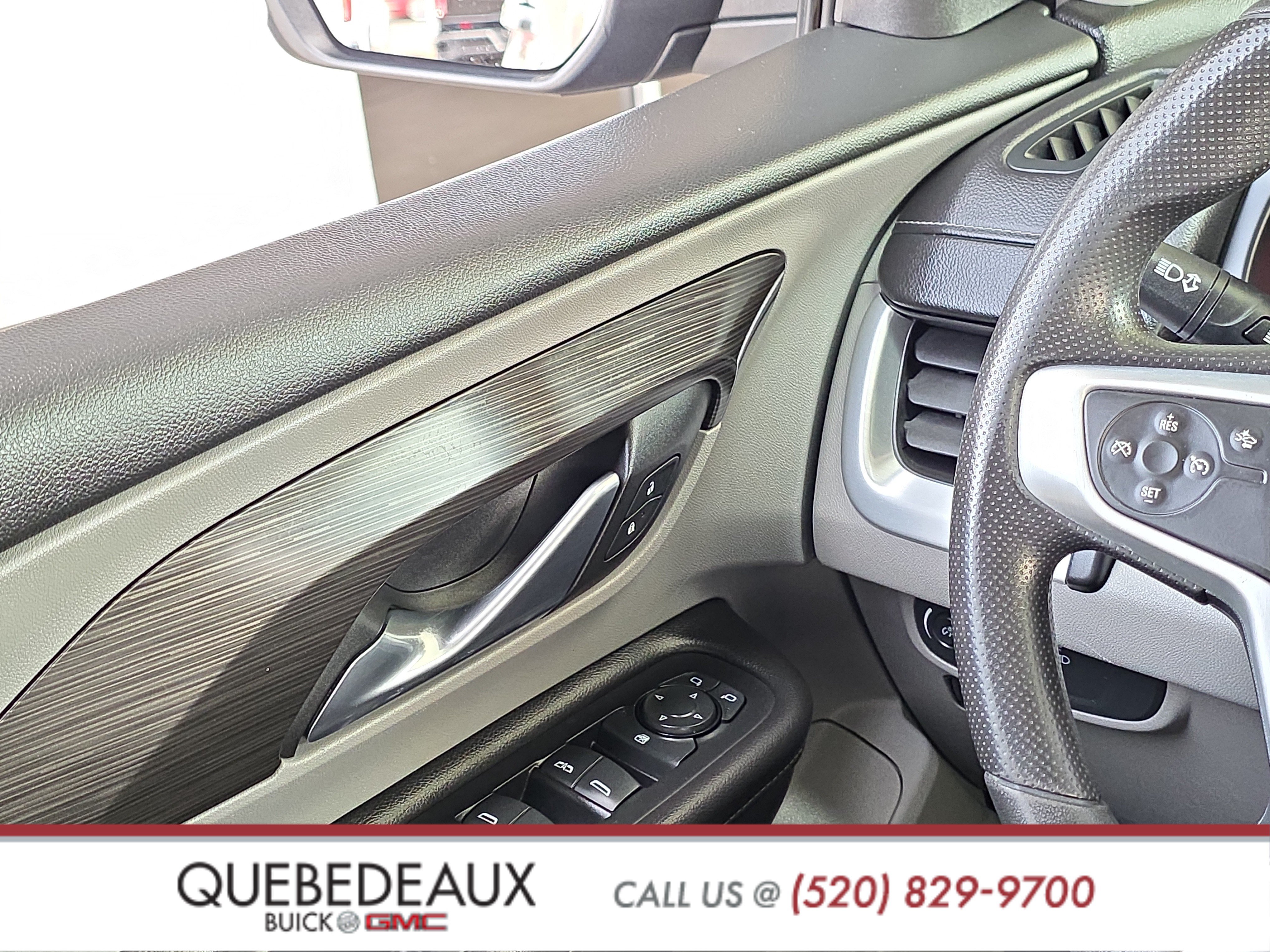 Used 2024 GMC Terrain SLE FWD image 23