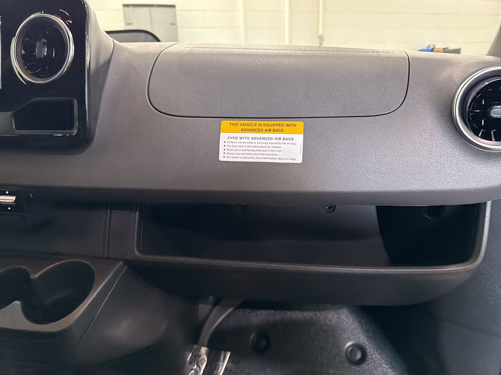 New 2025 Mercedes-Benz Sprinter 2500 image 10