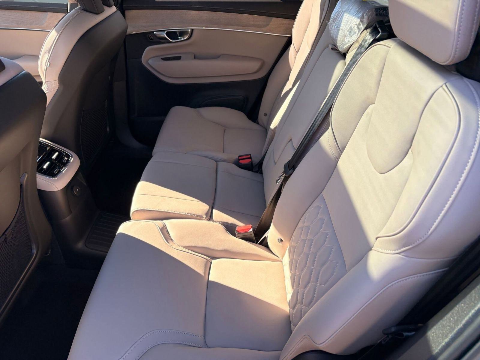 New 2026 Volvo XC90 T8 Plus w/ Protection Package AWD/4WD image 25