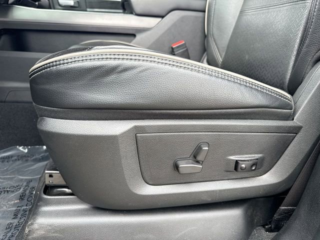 Used 2022 RAM 3500 Laramie image 12