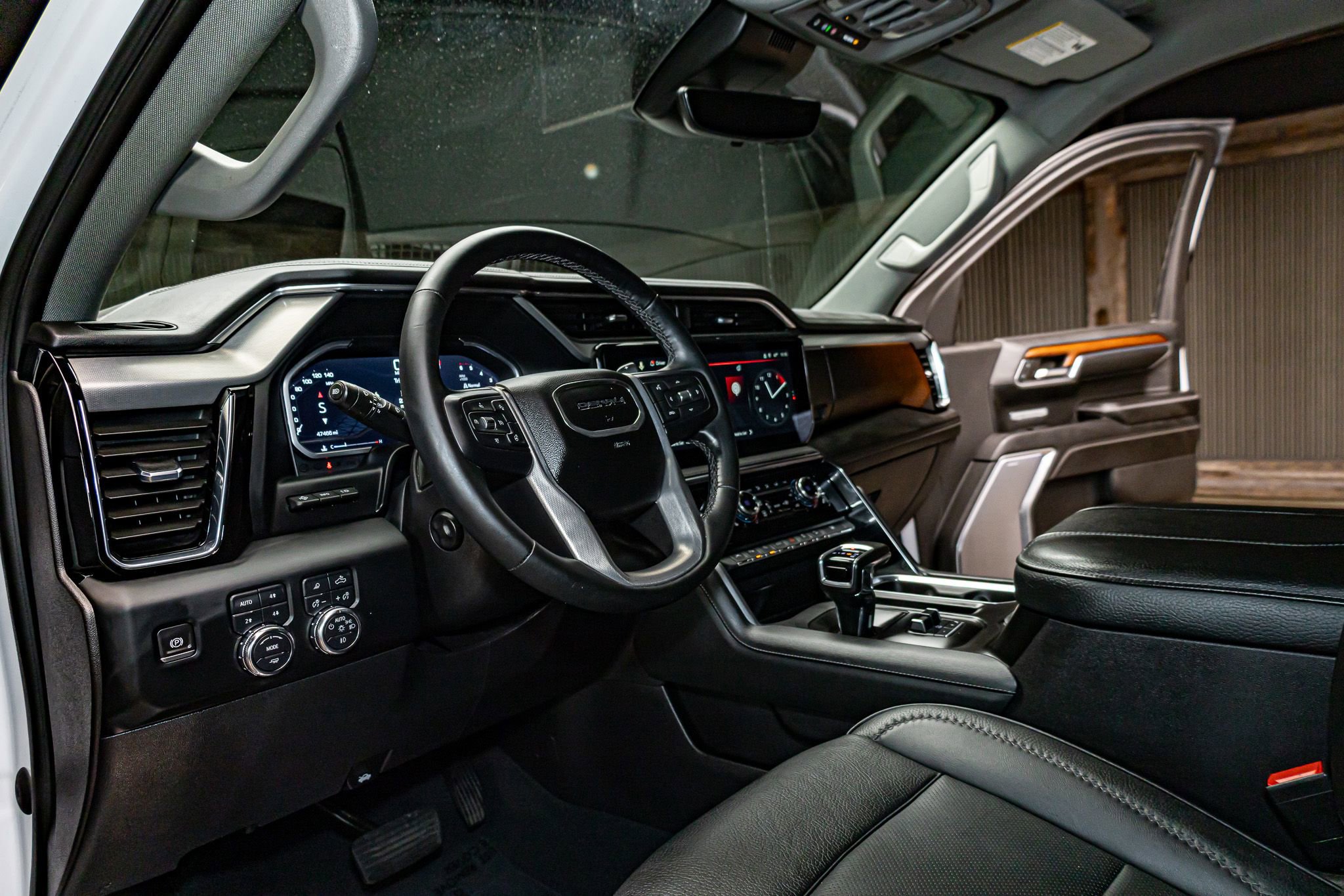 Used 2023 GMC Sierra 1500 Denali w/ Denali Reserve Package image 16