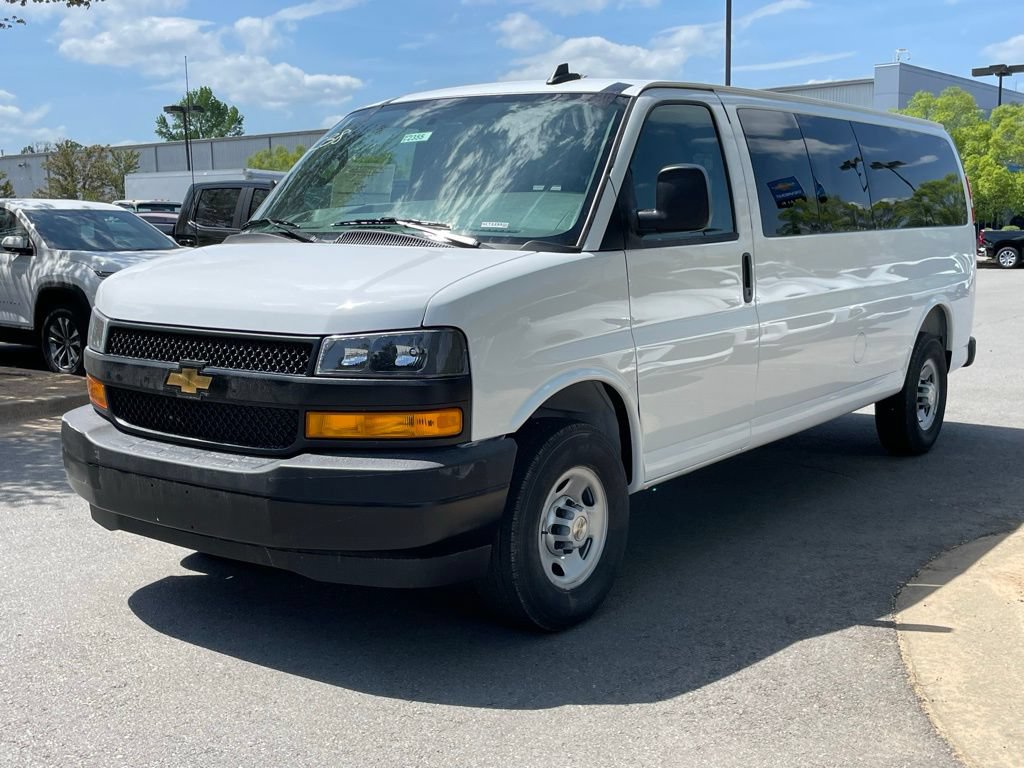 New 2026 Chevrolet Express 3500 LS RWD image 3