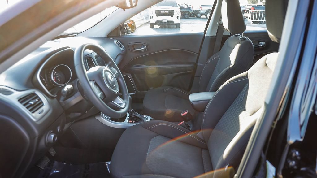 Used 2021 Jeep Compass Sport FWD image 21