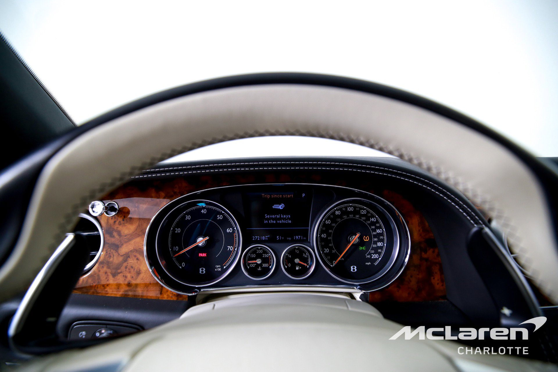 Used 2017 Bentley Flying Spur V8 image 13