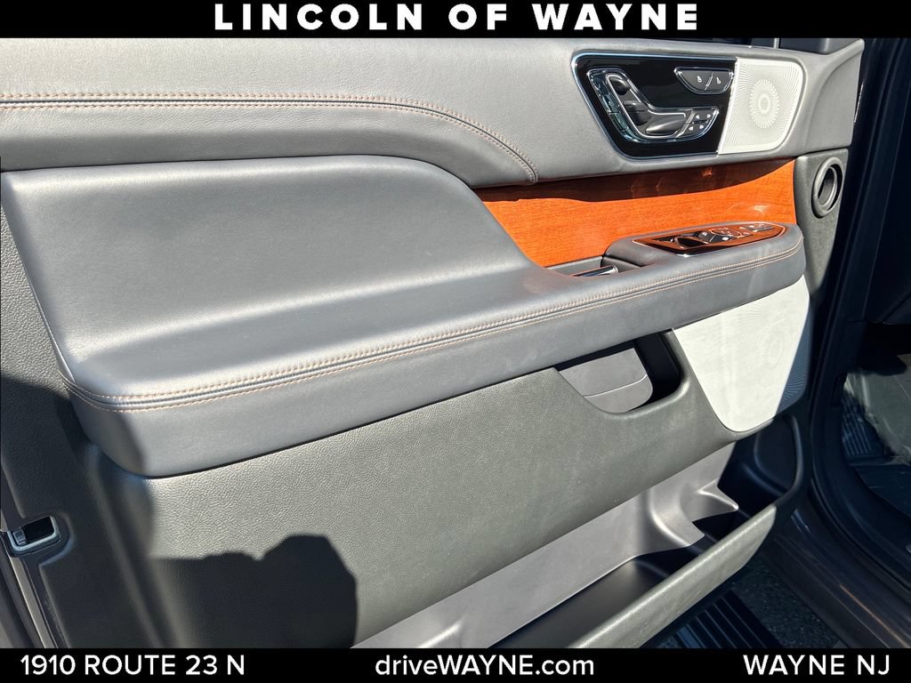 Certified 2024 Lincoln Navigator Black Label AWD/4WD image 13