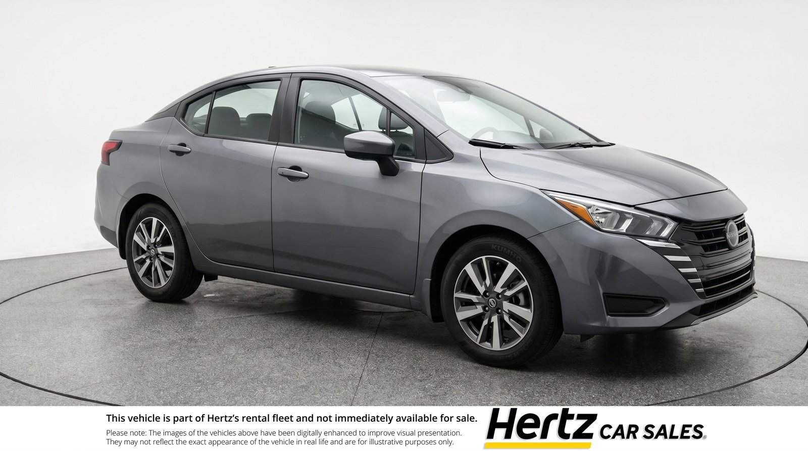 Used 2025 Nissan Versa SV image 1