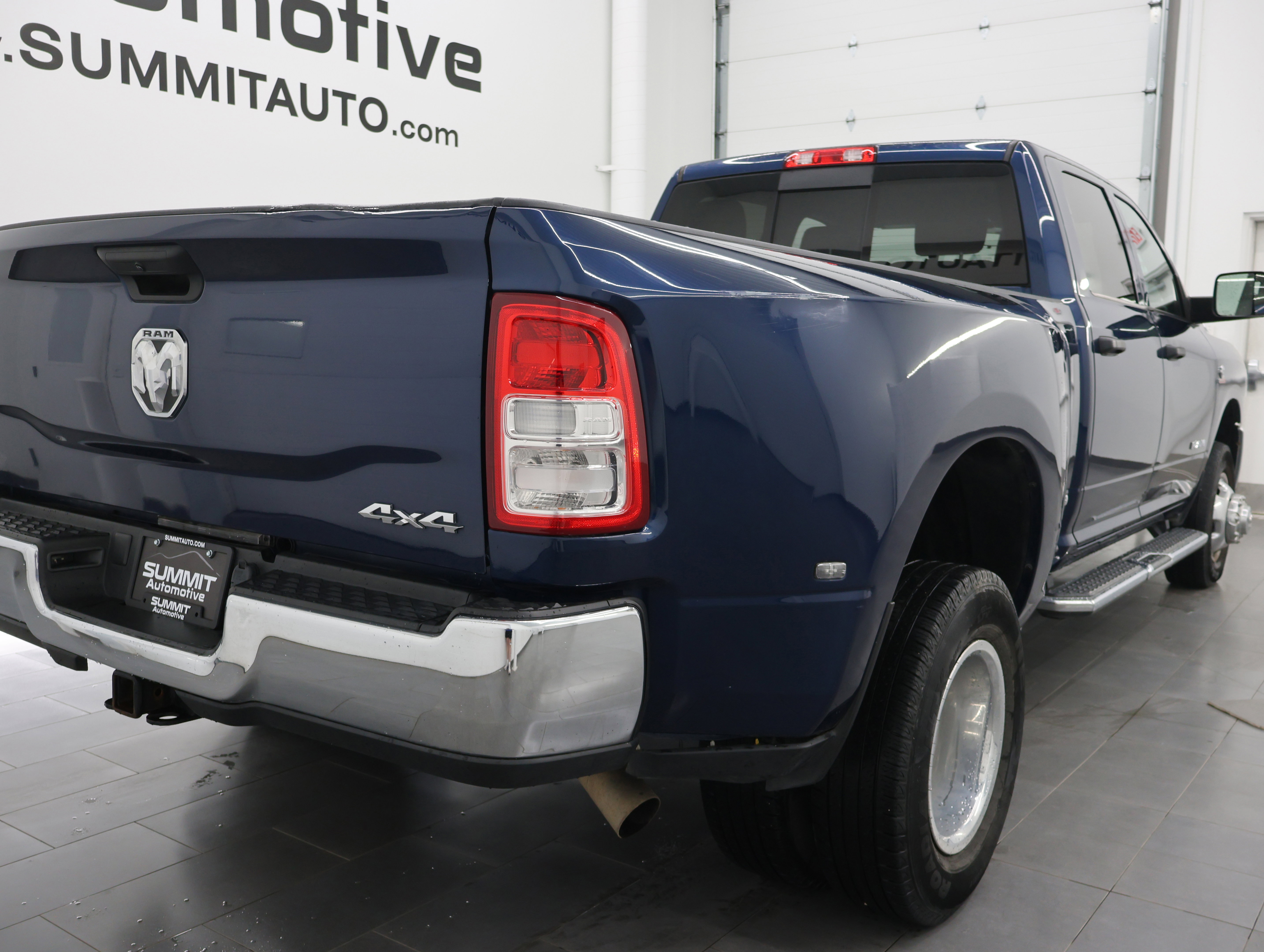 Used 2022 RAM 3500 Tradesman AWD/4WD image 4