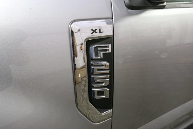 Used 2021 Ford F250 XL w/ Power Equipment Group AWD/4WD image 7