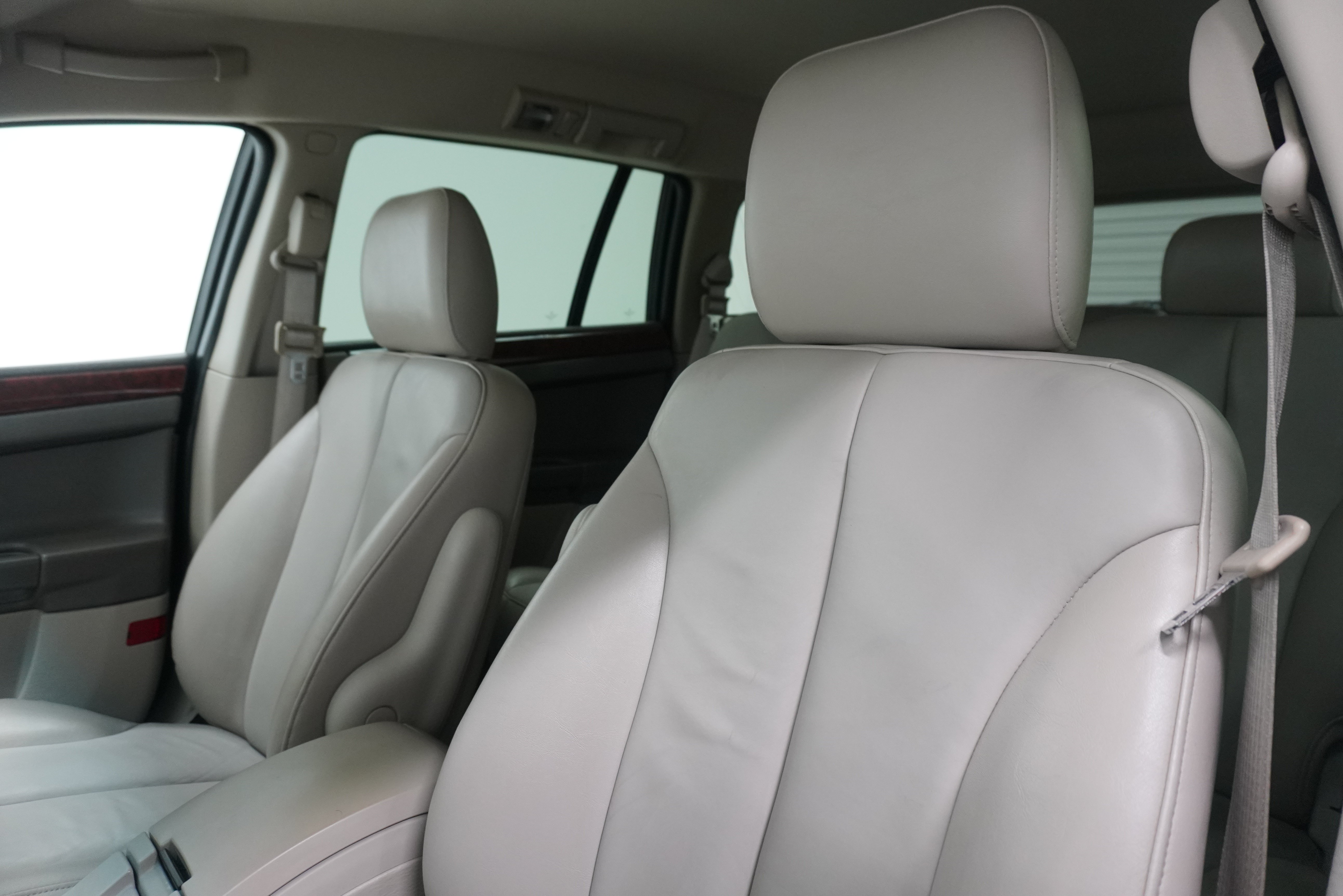Used 2005 Chrysler Pacifica Touring FWD image 11