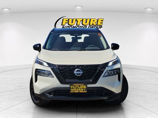 Certified 2023 Nissan Rogue SV w/ SV Premium B Package FWD image 2
