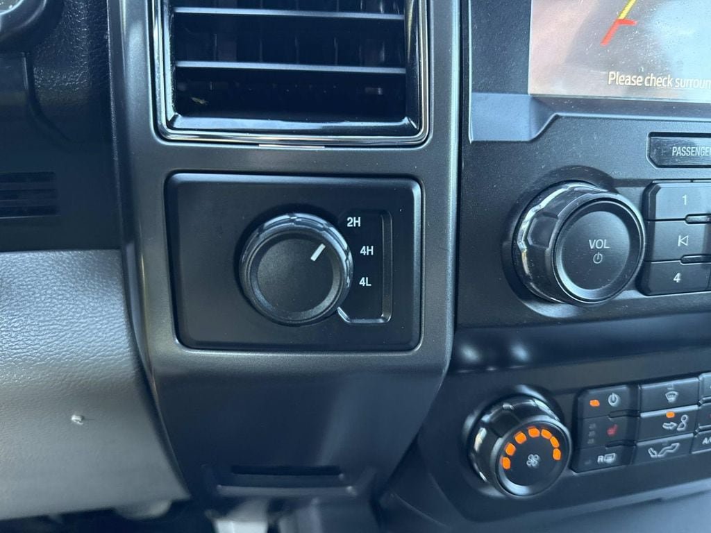 Used 2020 Ford F150 XLT w/ Equipment Group 302A Luxury AWD/4WD image 25