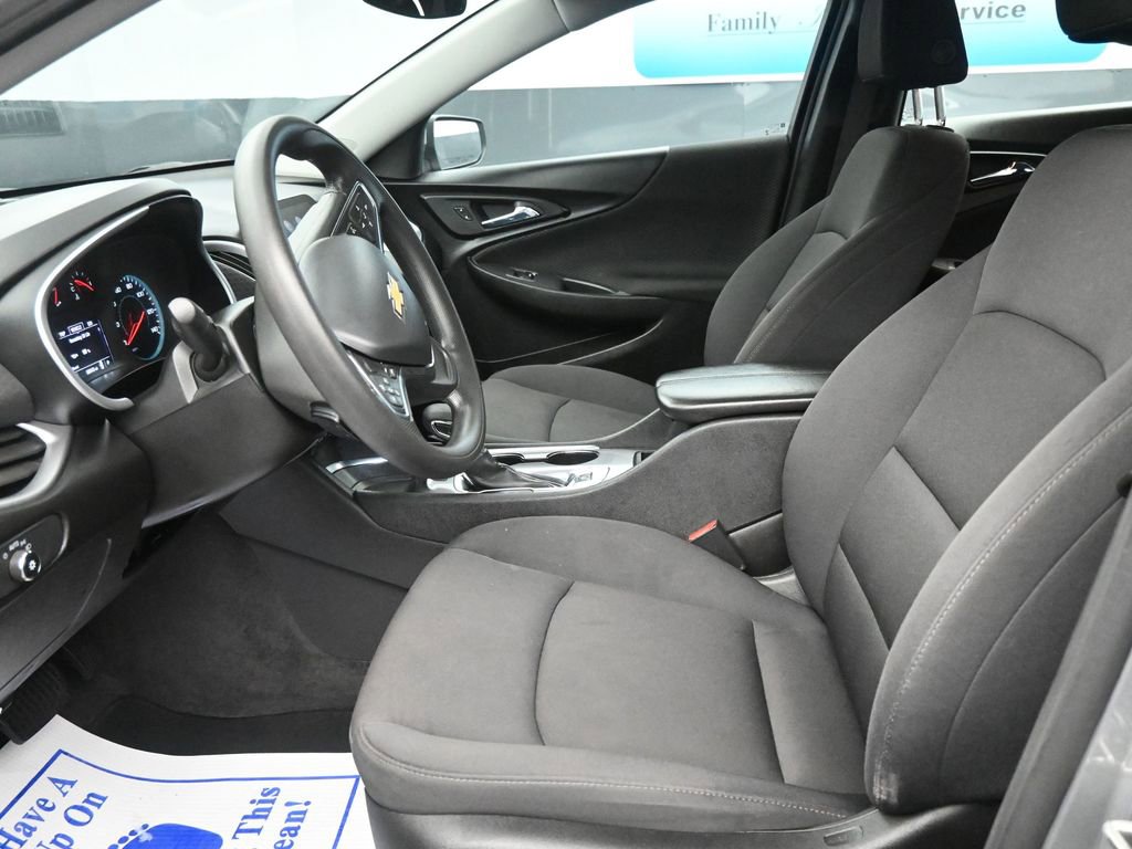 Used 2023 Chevrolet Malibu LT image 11