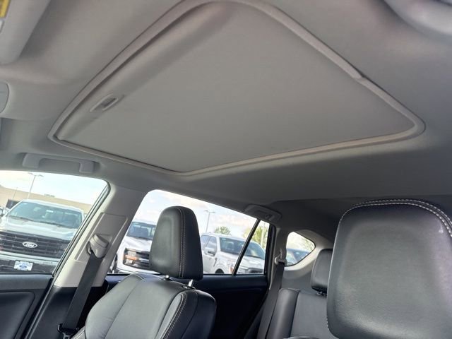 Used 2015 Toyota RAV4 Limited w/ Technology Package image 21