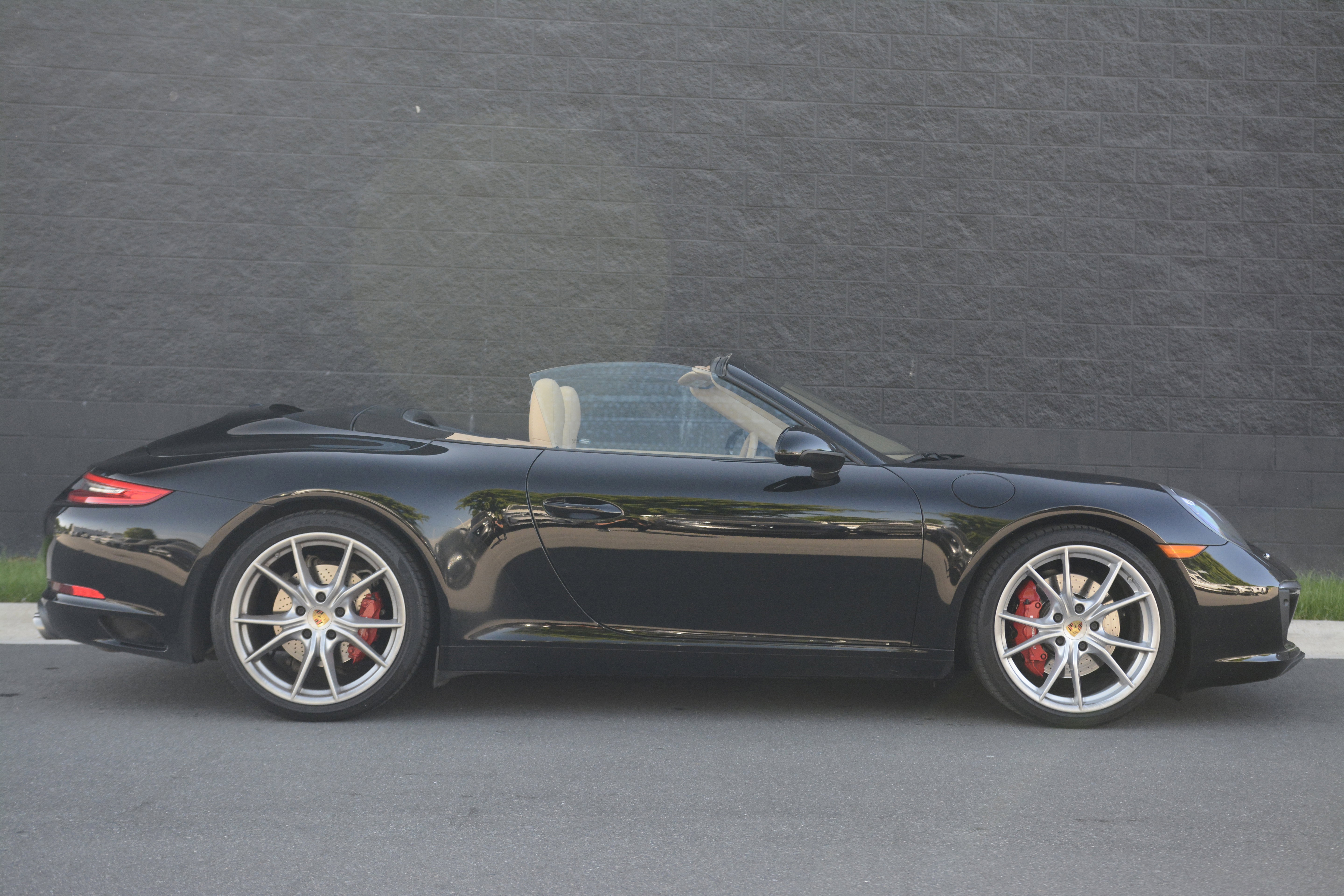 Certified 2017 Porsche 911 Carrera S RWD image 8