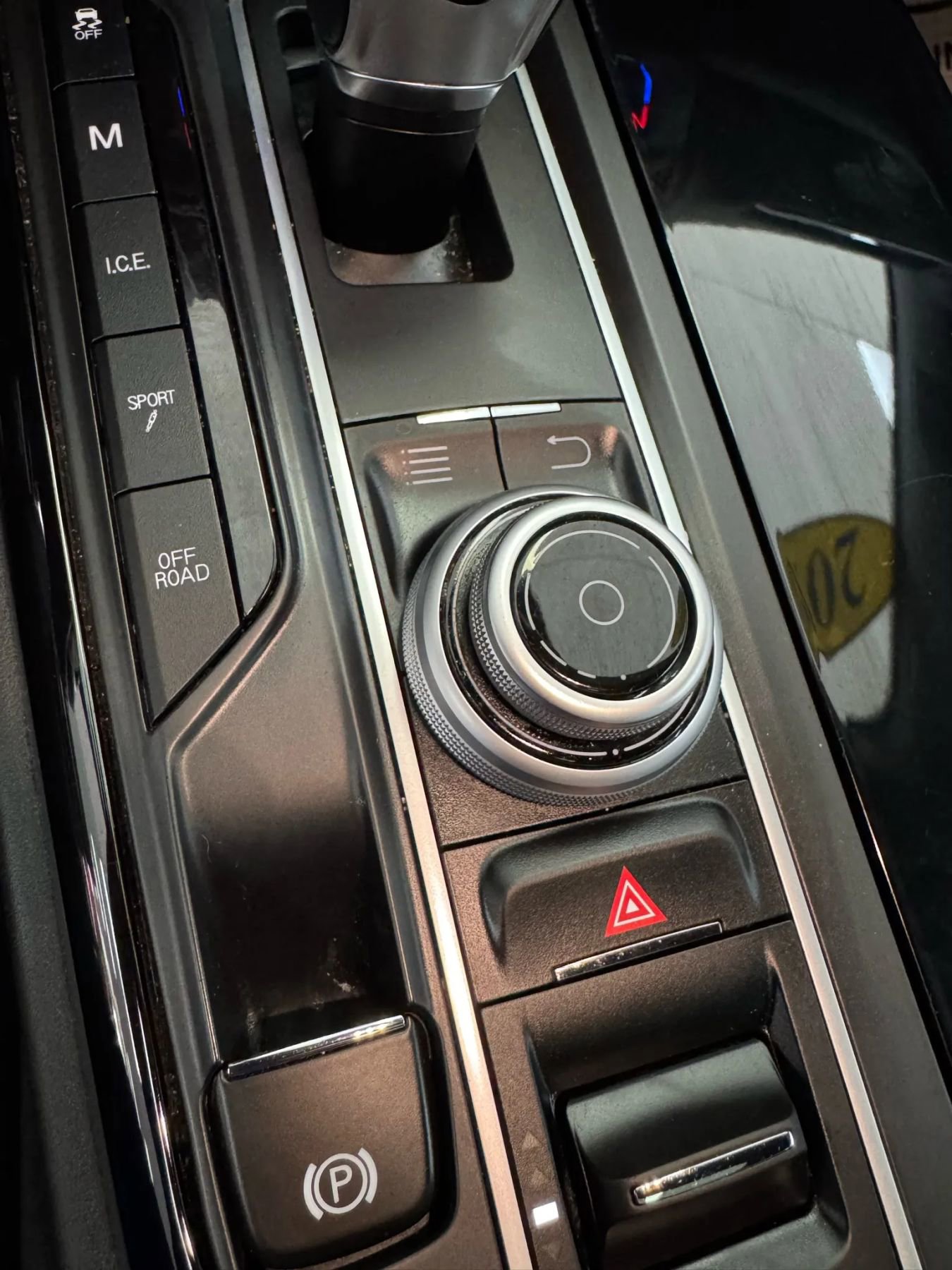 Used 2017 Maserati Levante w/ Sport Package image 26