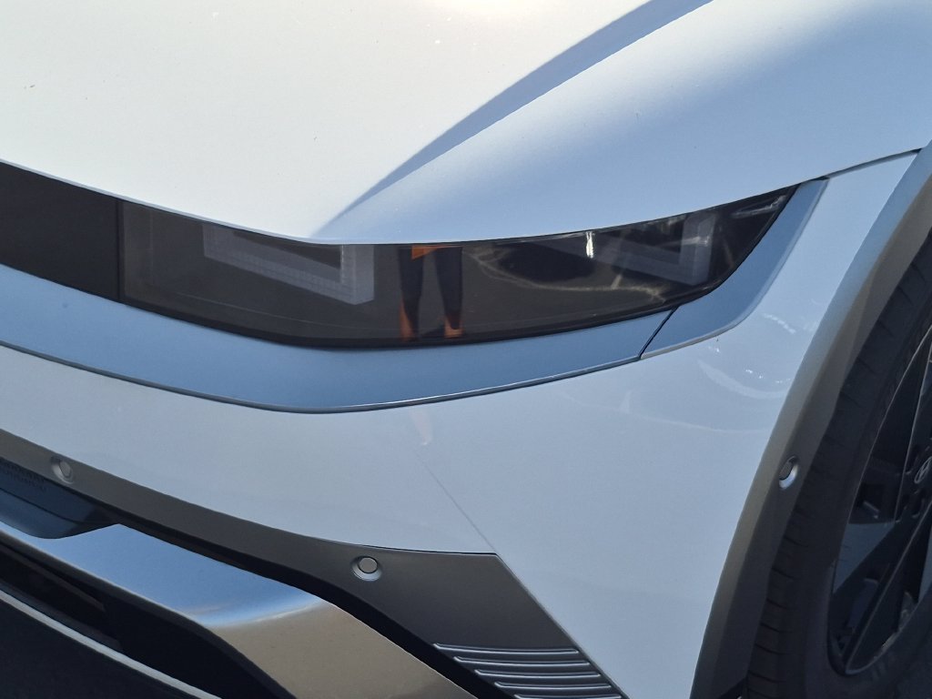 New 2026 Hyundai Ioniq 5 Limited RWD image 9