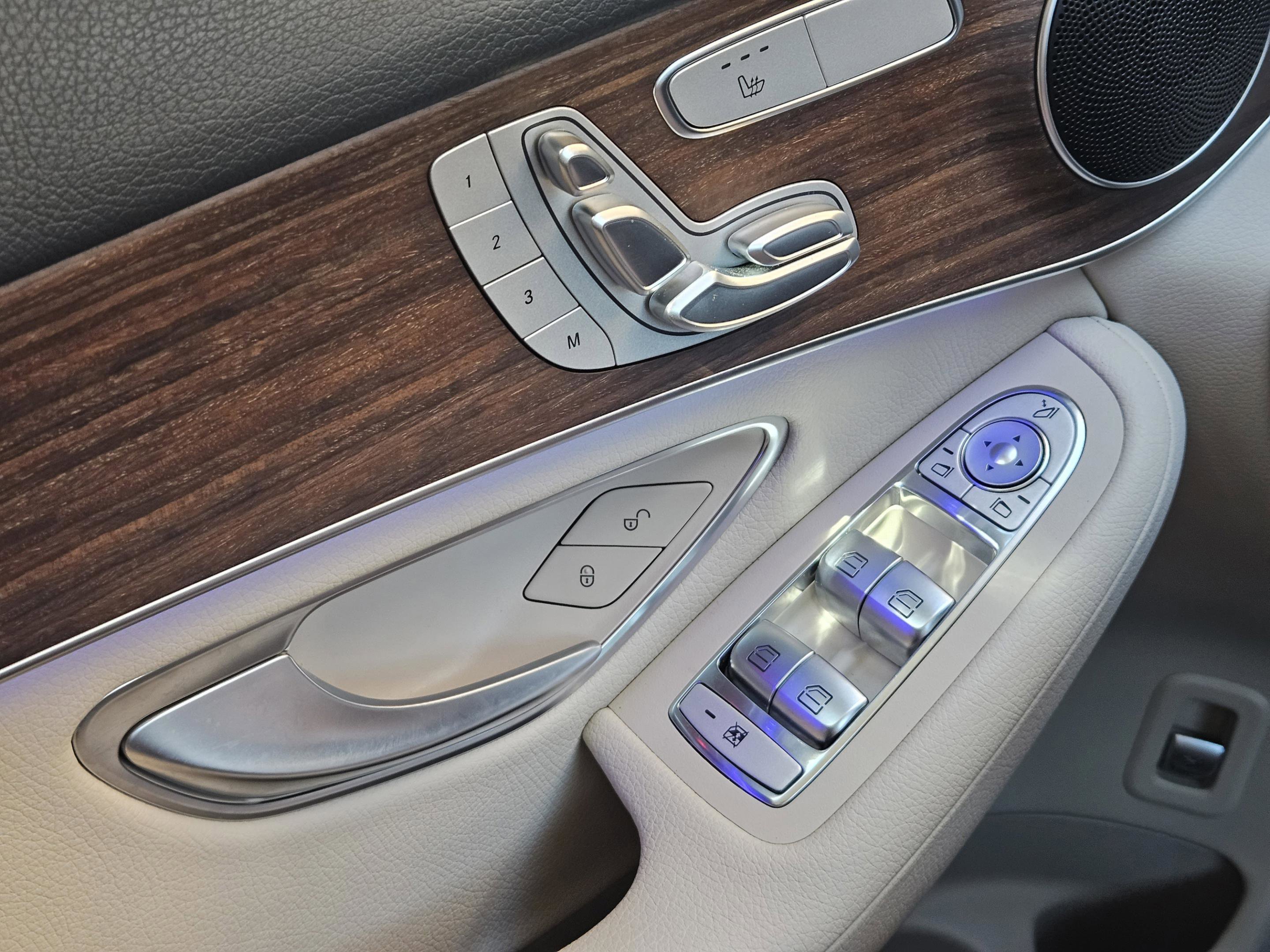 Certified 2022 Mercedes-Benz GLC 300 image 16