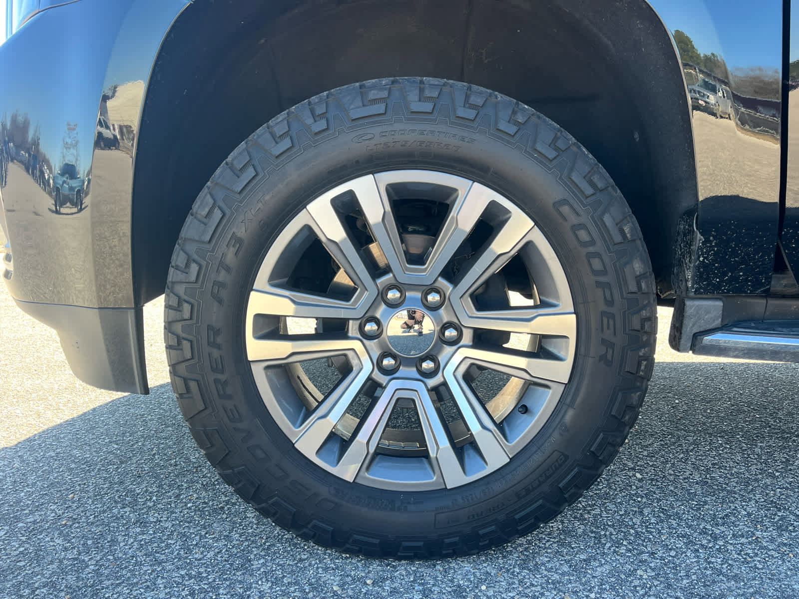 Used 2019 GMC Yukon SLT image 39