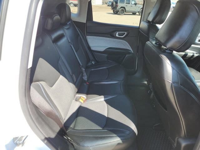 Used 2022 Jeep Compass Latitude w/ Convenience Group image 36