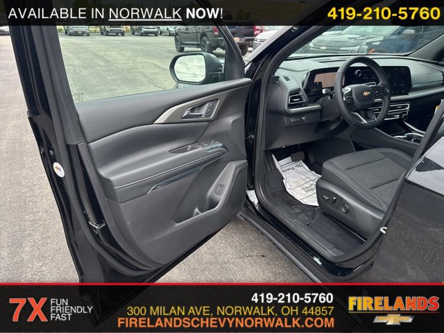 New 2025 Chevrolet Traverse LT w/ Driver Confidence Package image 13