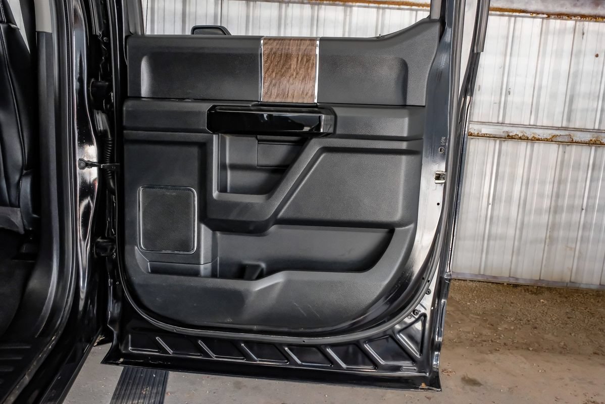 Used 2019 Ford F250 Lariat w/ Lariat Ultimate Package AWD/4WD image 46