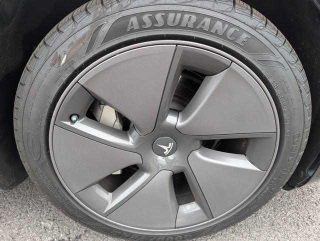 Used 2023 Tesla Model 3 Long Range AWD/4WD image 9