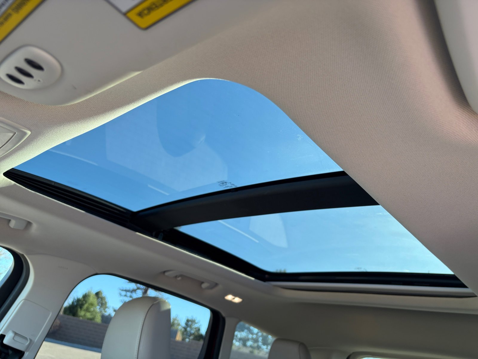 Used 2019 Ford Escape Titanium image 30