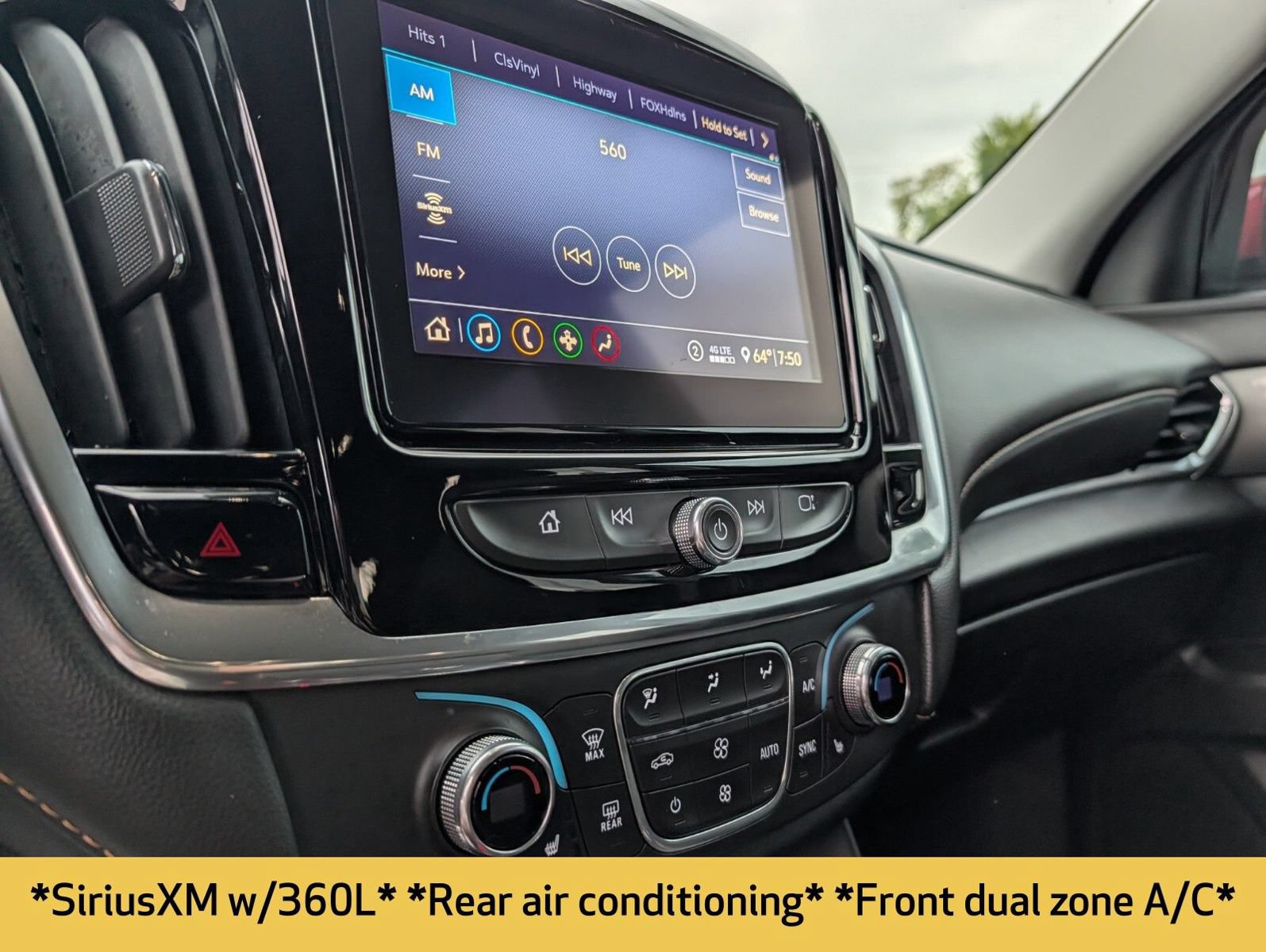 Used 2020 Chevrolet Traverse LT w/ Driver Confidence II Package AWD/4WD image 5