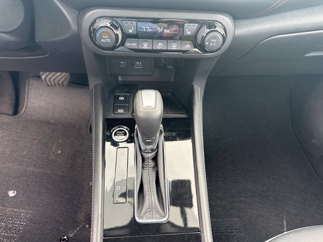 Used 2023 Nissan Kicks SR w/ SR Premium Package FWD image 20