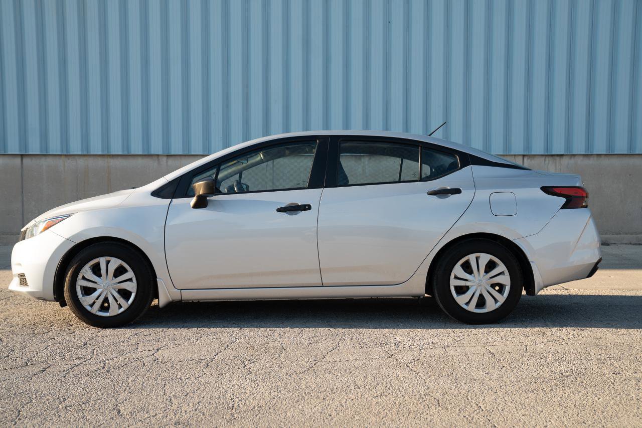 Used 2020 Nissan Versa S FWD image 6