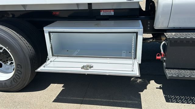 New 2025 Ford F650 2WD Regular Cab Super Duty image 18
