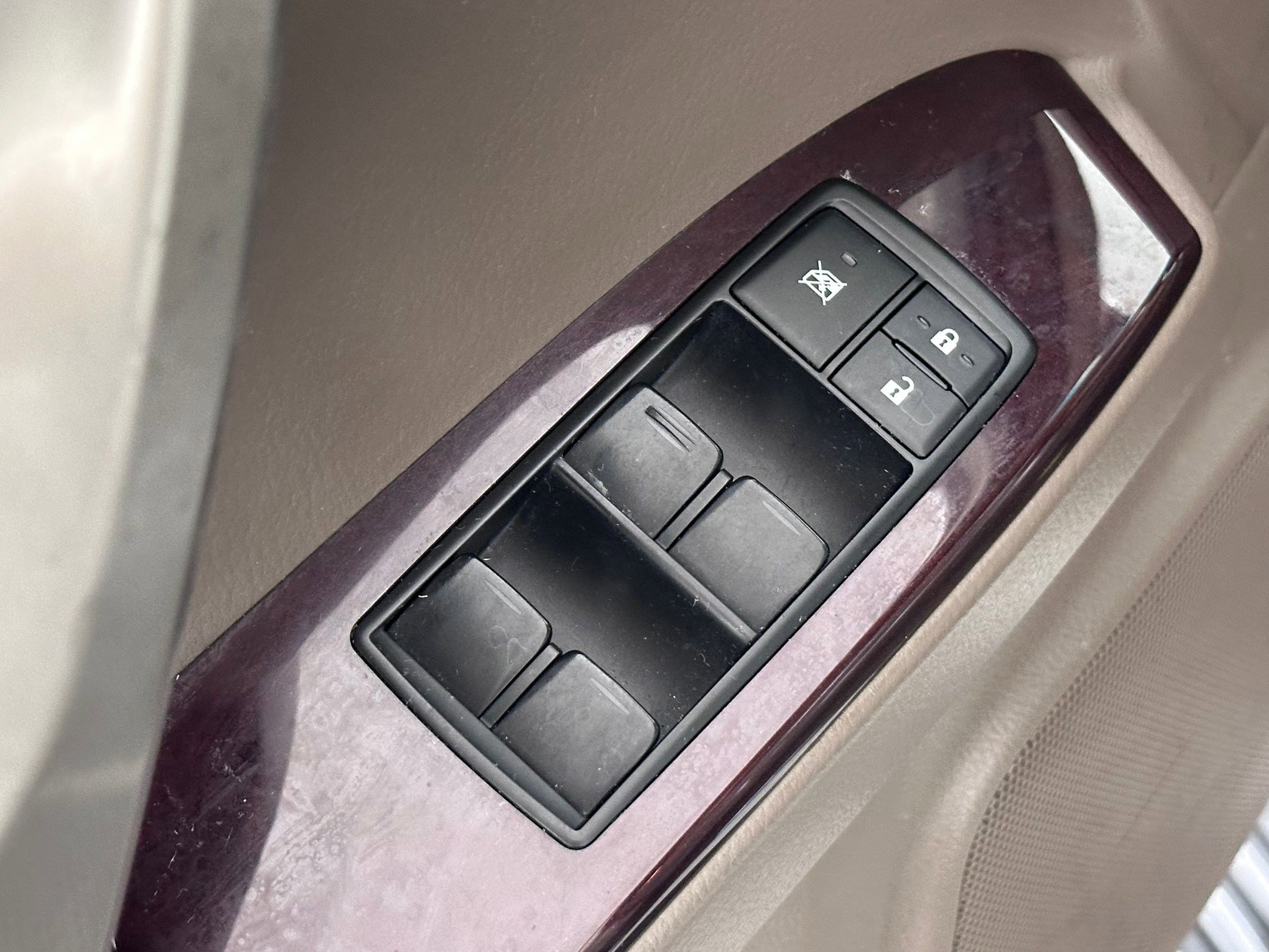 Used 2014 Lexus GX 460 Luxury image 23