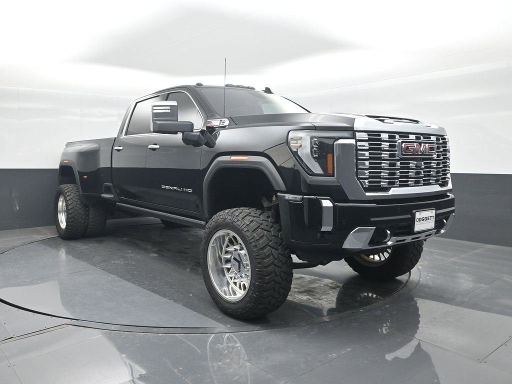 Used 2024 GMC Sierra 3500 Denali w/ Denali Reserve Package AWD/4WD image 8