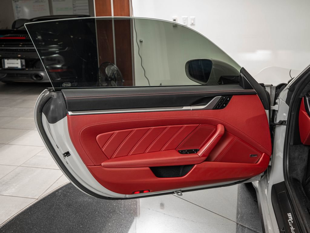 Certified 2023 Porsche 911 Turbo image 31