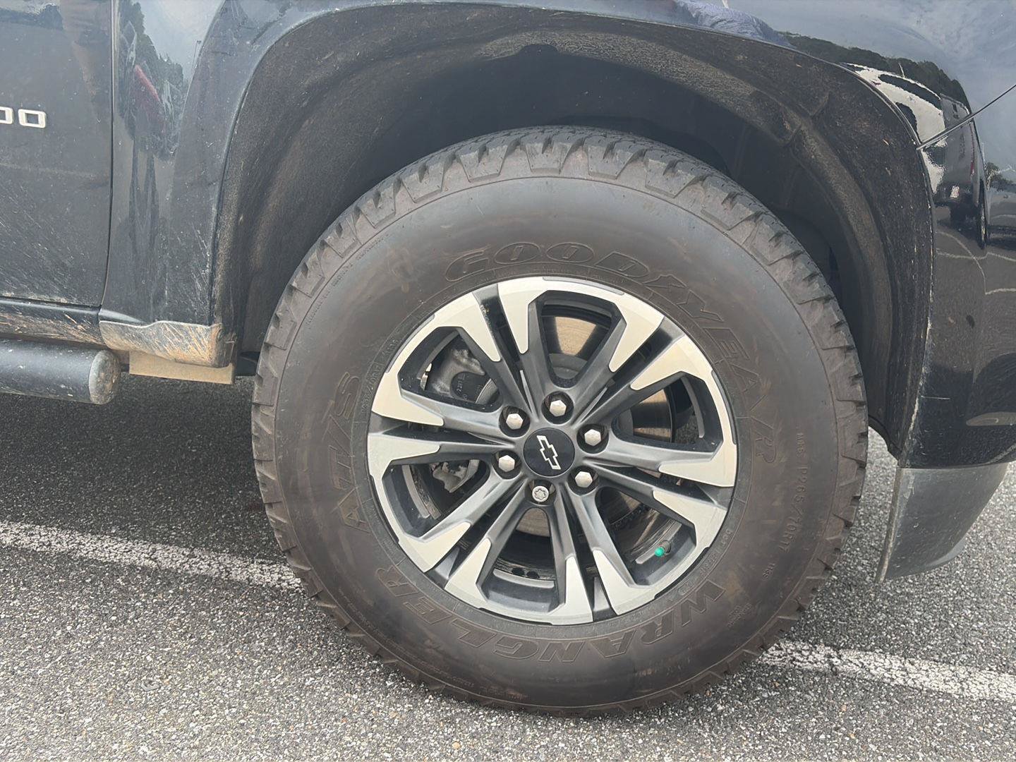 Used 2022 Chevrolet Colorado Z71 AWD/4WD image 9