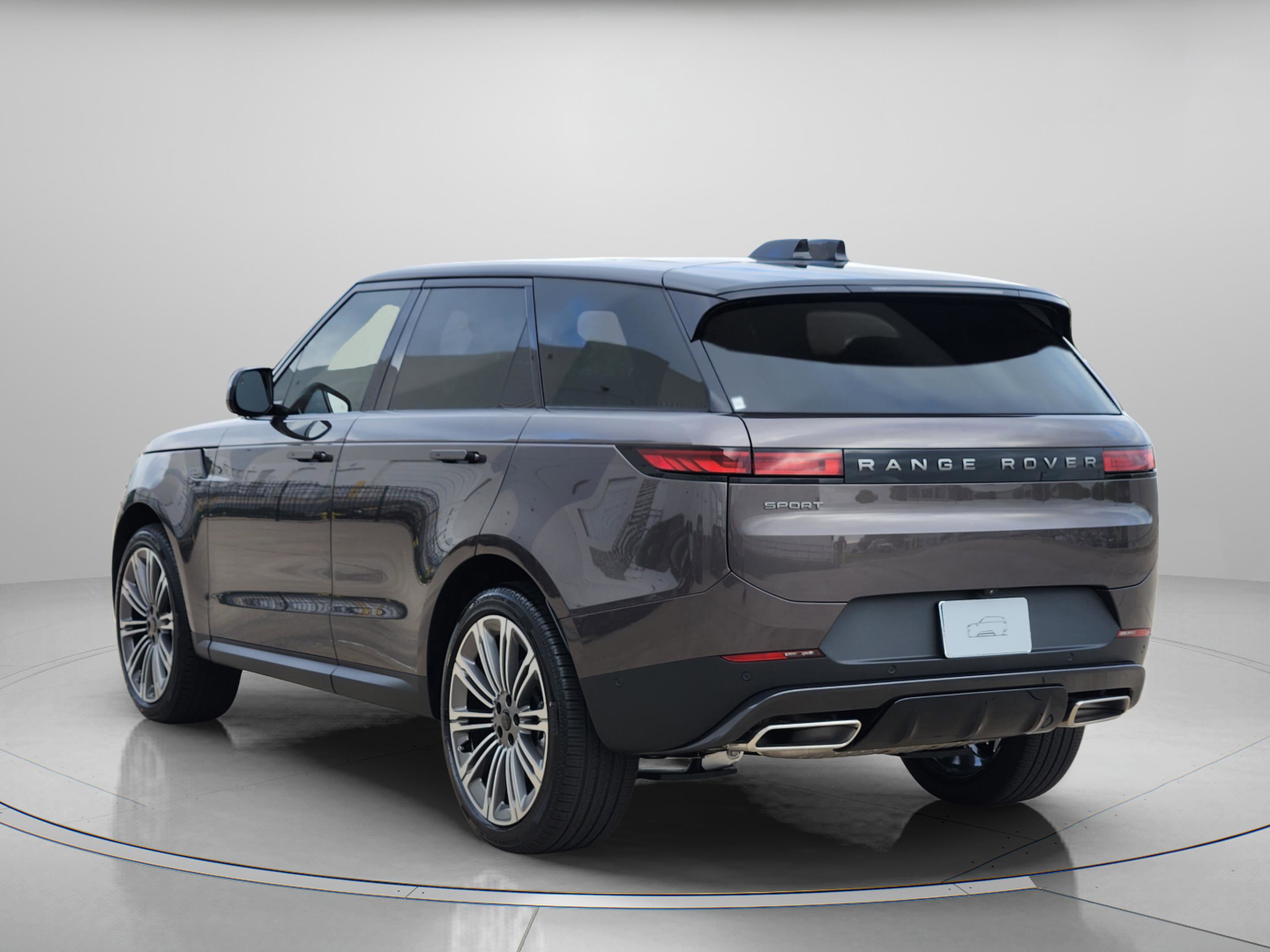 New 2026 Land Rover Range Rover Sport SE AWD/4WD image 3