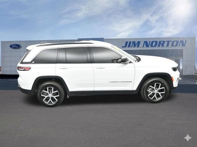 Used 2024 Jeep Grand Cherokee Limited w/ Trailer Tow Package AWD/4WD image 63