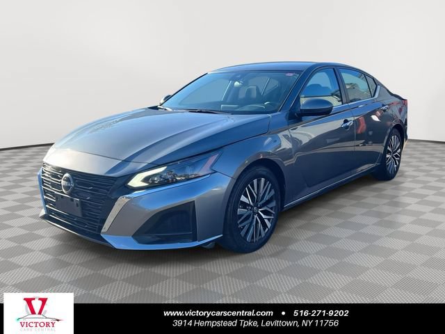 Used 2023 Nissan Altima 2.5 SV FWD image 1