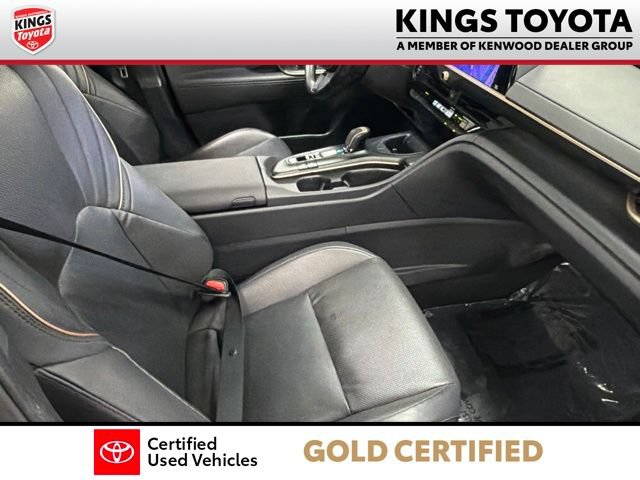 Used 2023 Toyota Crown AWD/4WD image 11