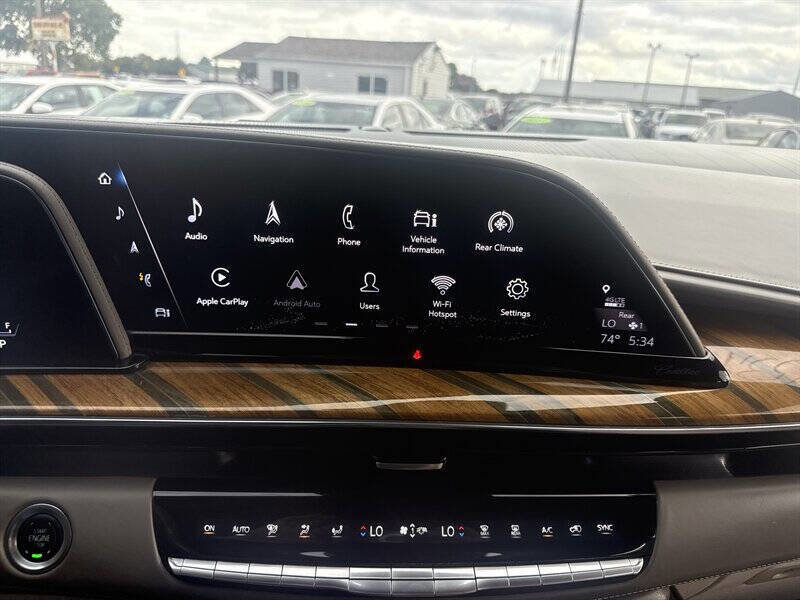 Used 2021 Cadillac Escalade Sport Platinum image 30