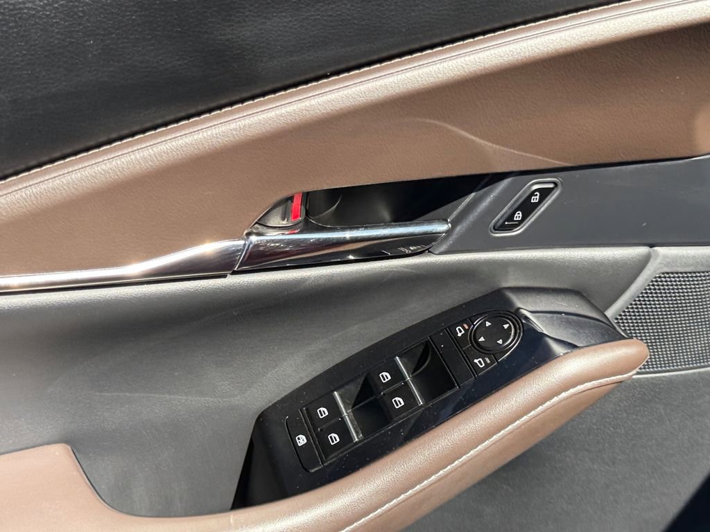 Used 2023 MAZDA CX-30 AWD 2.5 S w/ Premium Package image 11