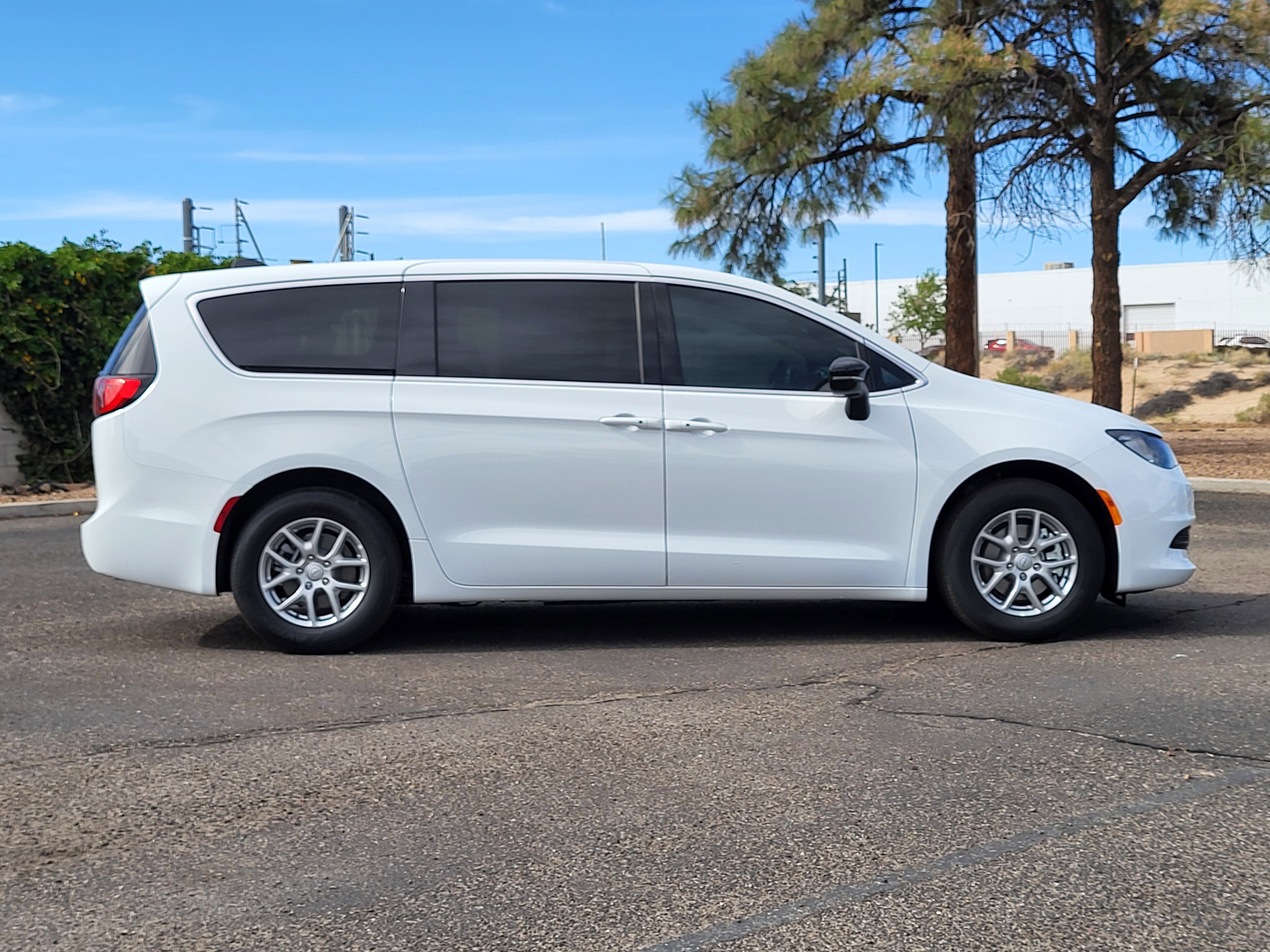 New 2026 Chrysler Voyager LX FWD image 8