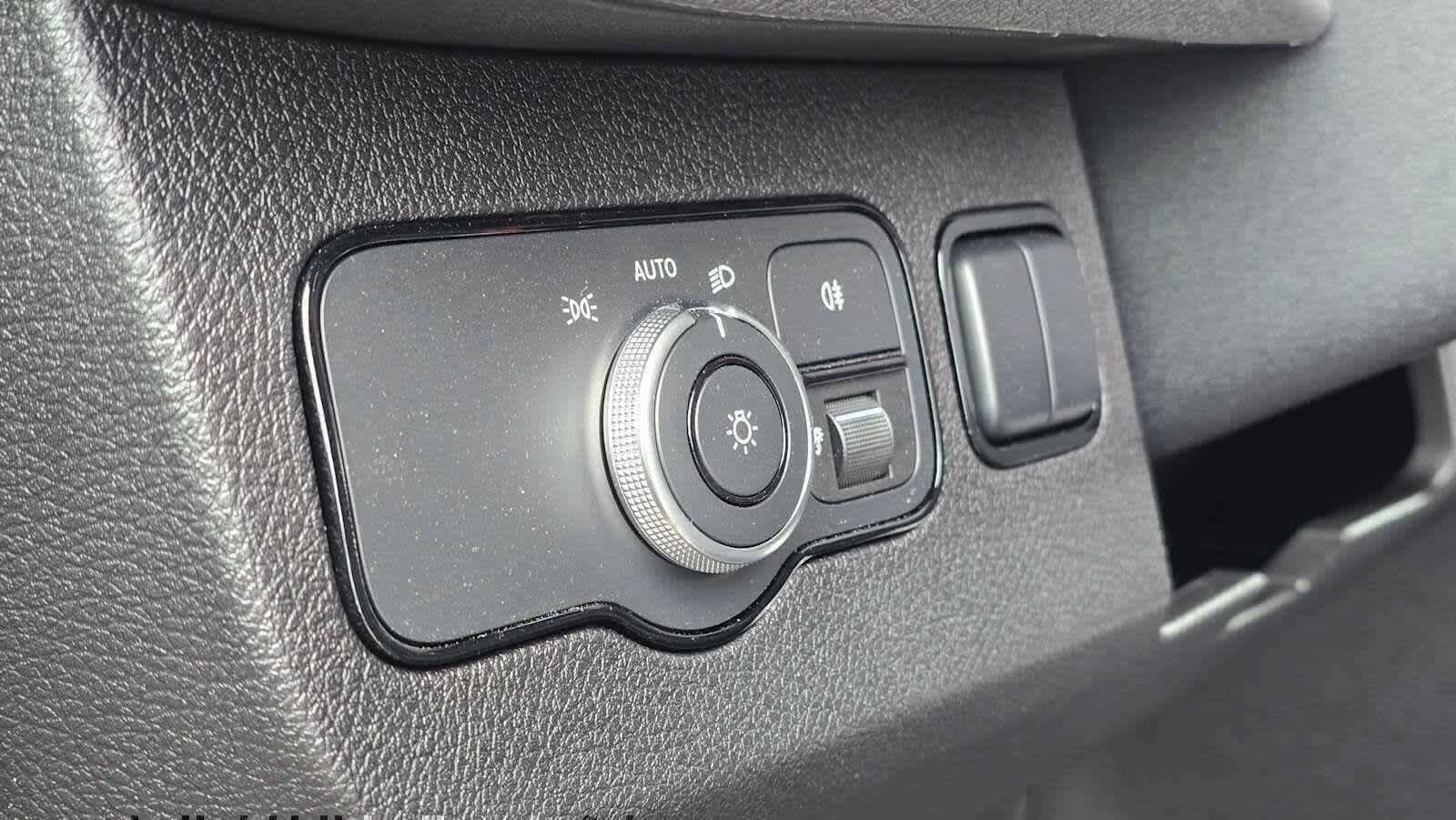 Used 2025 Mercedes-Benz Sprinter 2500 image 27