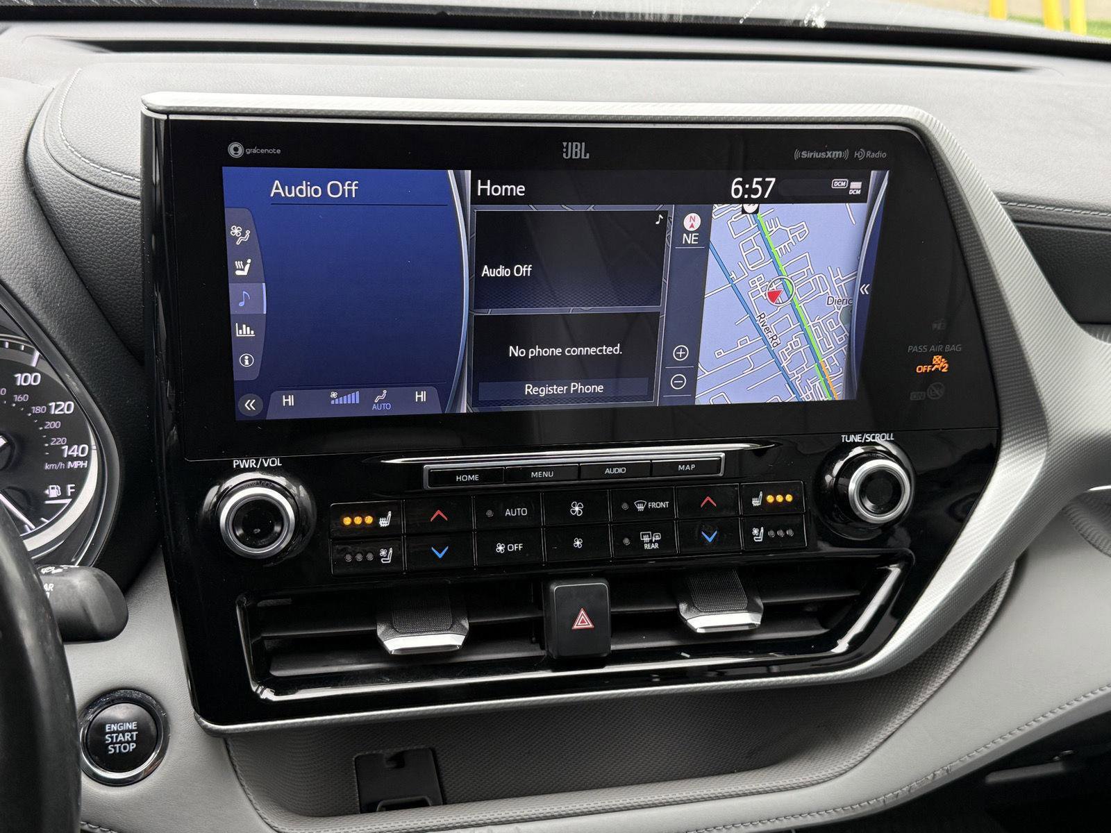 Certified 2022 Toyota Highlander Platinum image 27