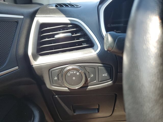 Used 2017 Ford Edge SEL w/ Equipment Group 201A FWD image 22