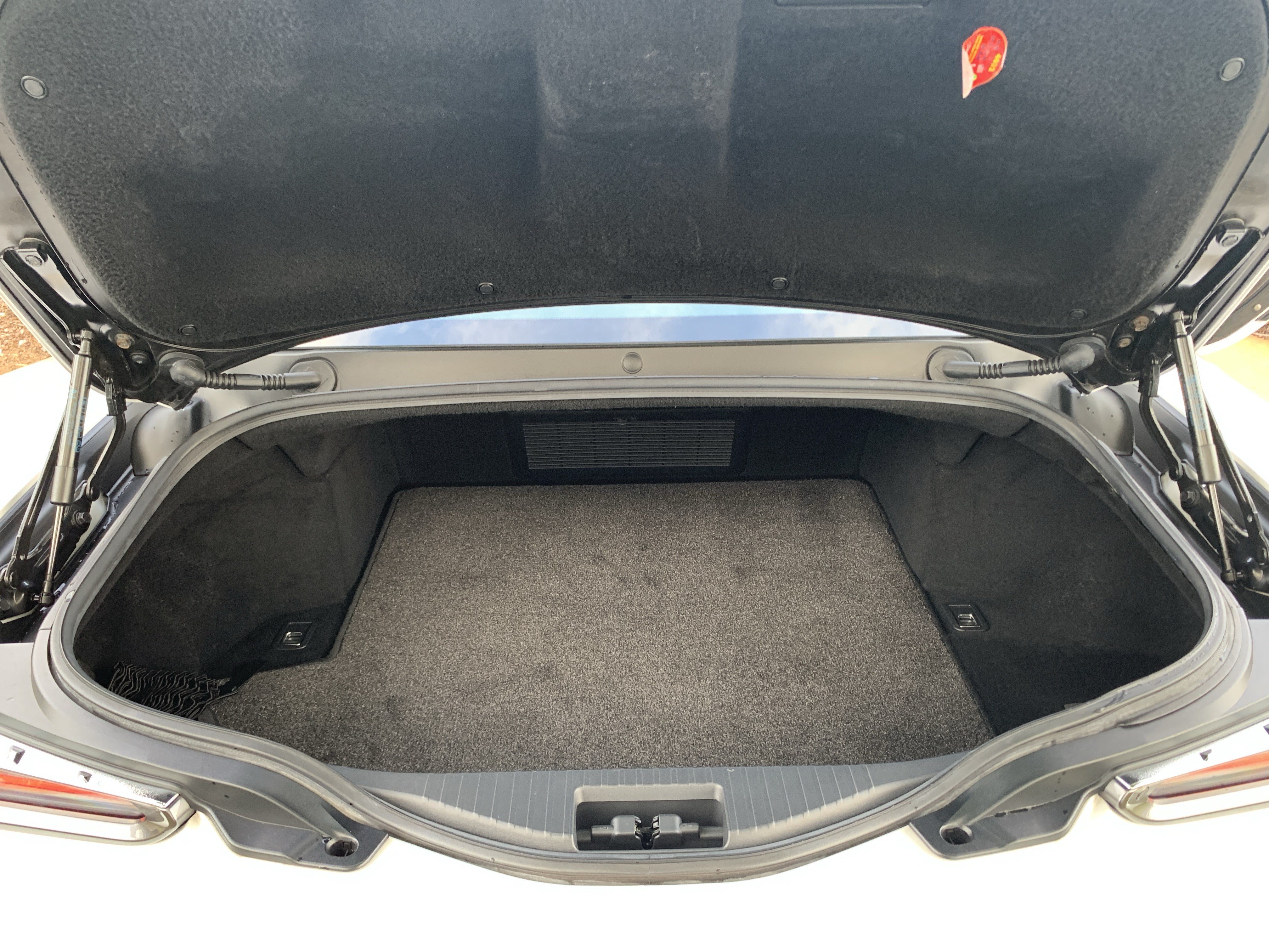 Used 2018 Lexus LC 500 Coupe w/ Sport Package RWD image 34
