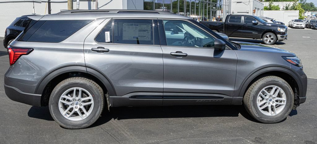 New 2026 Ford Explorer Active AWD/4WD image 7