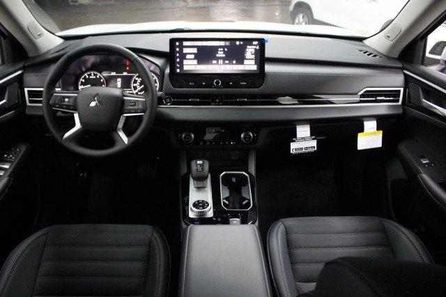 New 2026 Mitsubishi Outlander SE AWD/4WD image 20